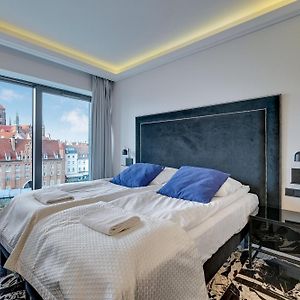 Deluxe Studio